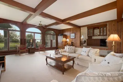 Image de Liberty Bluff: Lake Michigan Views, Screen Porch, Deck, Fire Pit, Spacious