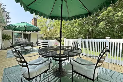 Image de Greenbrier: Saugatuck Getaway with Porches, Fire Pit, Sprawling Yard, and More!