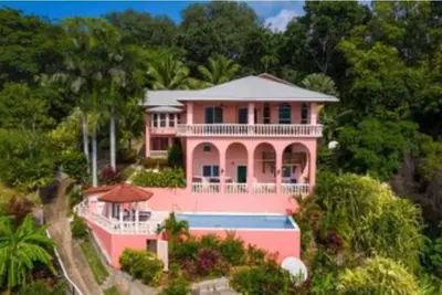 Image de Kayak, Snorkel, Dive Waterfront 2br 2ba A\/C\nBeautiful Quiet Caribe bight w\/pool