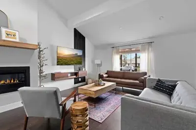 Midcentury-modern, eclectic, Open Concept, 3bedrooms