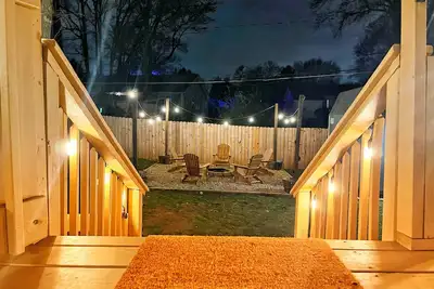 Image de Restful home with game room and deck! 6 miles to city! (pet friendly)