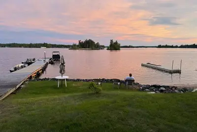 Image de 3 Bedroom Beachfront Cottage on Lake of the Woods