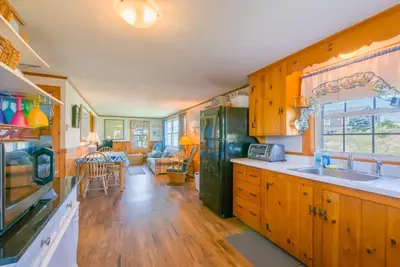 Image de One floor living with Central Ac on Sagamore Beach!