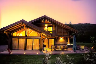 Image de Chalet Mana, haut de gamme avec spa et sauna