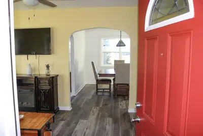 Image de Delightful DeLand - The Finest 2 Bedroom Downtown 1 Mile