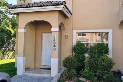 Image de Entire house near beaches