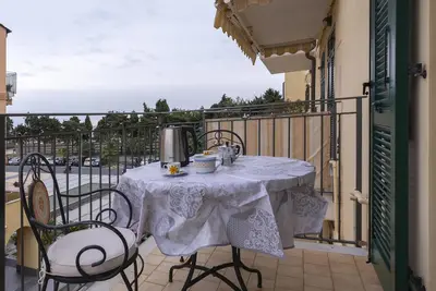 Image de Flat with terrace 150m from the sea | Ap28