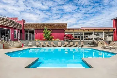 Image de Family Fun at Gesa Carousel of Dreams! Pet-friendly Property! w/ Pool, Parking!