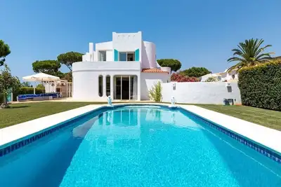 Image de Villa Pinhal - Villa lumineuse avec piscine privée