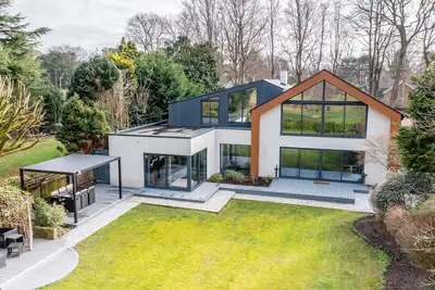 Image de The Golf House, pet friendly, luxury holiday cottage in Birkenhead