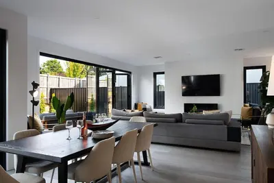 Image de Kura Skymning-Scandi styled, in the heart of Daylesford