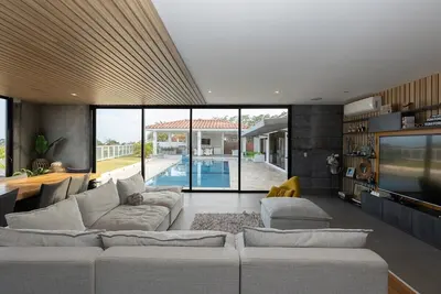 Image de Incredible villa with 6 bdr ensuite 🏡 😎/ Private pool and near the beach 👙 🌊 🌴 
