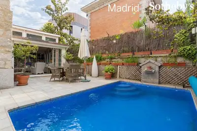 Image de Charming home with pool in center of Madrid sleeps 12+