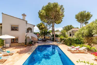 Image de Villa 'Feliz' avec piscine privée, Wi-Fi et climatisation.