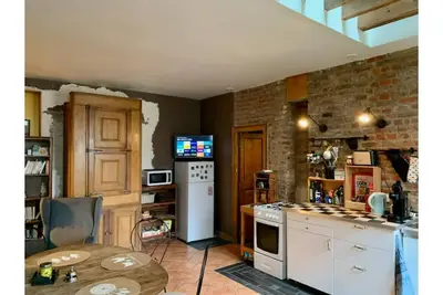 Image de typical center house with garden