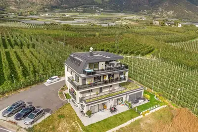 Fantastic panorama and feel-good wellness in the St. Helena penthouse in Parcines/Partschins.