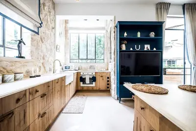 Elegant Rustic Design Apt 3 Minutes From The Beach