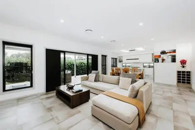 Image de The Top Spot A Modern All Season Retreat