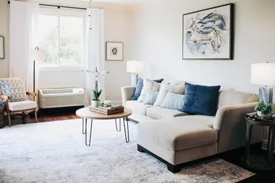 Image de The Milo-One block to Campus-newly remodeled-sleeps 4 comfortably