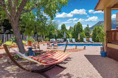 Image de Sedona Fun: Pool, Spa, Sauna, Games Room, Golf!