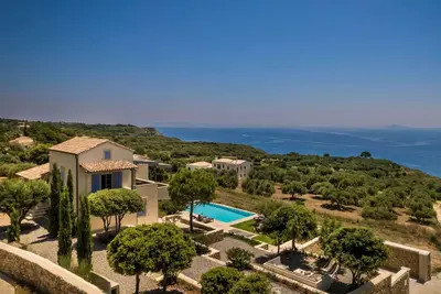 Image de Delightful Kefalonia Villa | 5 Bedrooms | Panoramic Sea & Mountain Views