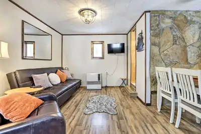 Image de Creekside Cabin < 2 Mi to Hike, Bike & Ski!