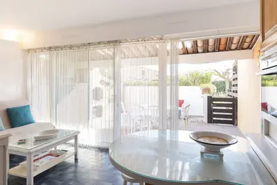 Image de Petit appt 4 pers, terrasse équipée, parking privé