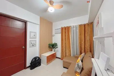2br Cozy Aesthetic Condominium Near Abreeza with Veranda