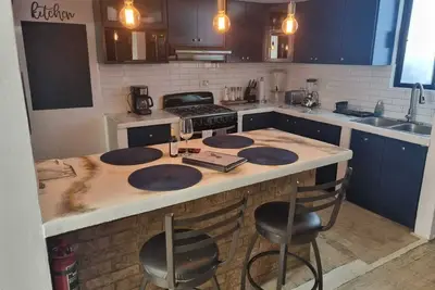 Image de Nice apartment 8 minutes walk from the boardwalk!