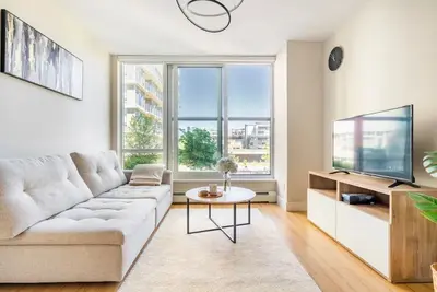 Image de Family Size Luxury Residence/Parking/Gym/Mountain View/Complete with Essentials