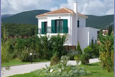 Image de Nefeli (2 Bedrooms, Sleeps 4 upstairs)