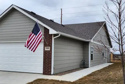 Image de New single level 3 bed 2 bath