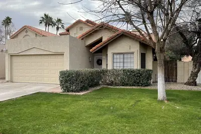 Gilbert Home on Elliot Shores