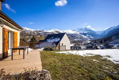 Image de Maison pour 10 pers. proche lac, WiFi, garage sécurisé
