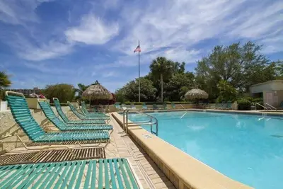 Image de 2b/2b 90d rental, golf course + htd pool + hot tub