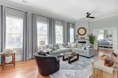 Image de The Retreat on Broad @ Trustees' Garden