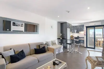 Image de Appartement 'Apartamento Freire' avec balcon, Wi-Fi et climatisation.