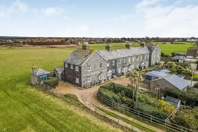 Image de Pass the Keys | Charming Old Coastguards Cottage
