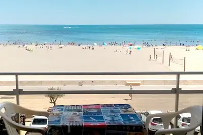 Image de Appartement face à la mer - 20 mètres de la plage