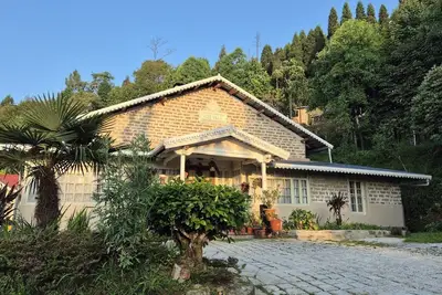 Image de Rose Villa British Colonial Heritage Bungalow, Takdah