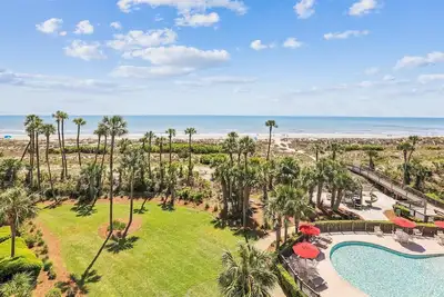 Image de 4409 Windsor Ct N ~ Newly Renovated for 2024! Direct Ocean Front!