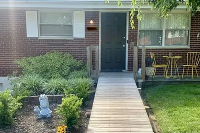 Single Family Home 4 Bed 1. 5 Bath <br>Bridgetown Cincy Oh <br>Beautiful back yard!
