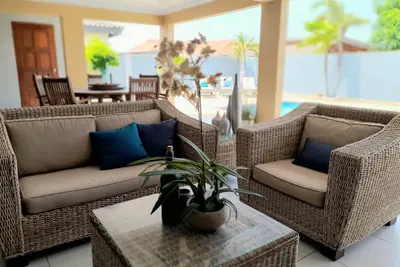 Image de Amazing Modern and very Clean Vacation Villa -Emerald Area -3 minutes from beach