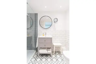 Image de Kochanowskiego Family Apartments Gray Suite