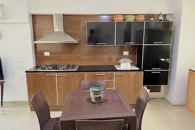 Image de Excellent apartment, private parking