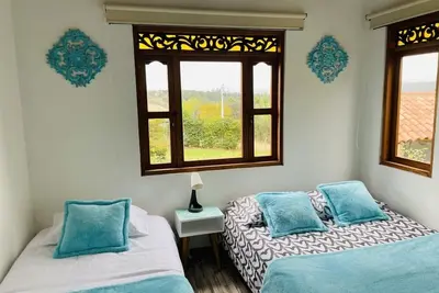 Image de Turquoise House, peace and nature.