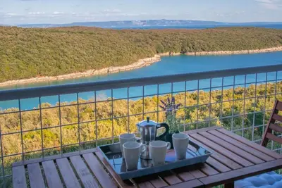 Image de Apartment Baselak - Duplex One Bedroom Apartment with Balcony and Sea View