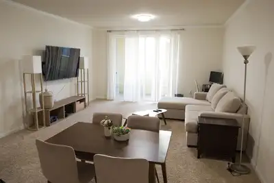 Spacious, Clean 1b/1Ba Condo in Milpitas