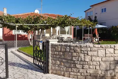 Image de Maison de vacances avec jardin et barbecue