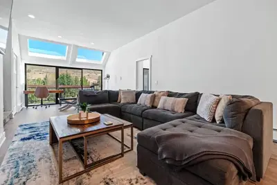 Image de Cozy 3bd/2ba Mt. Condo Overlooking Eagle River